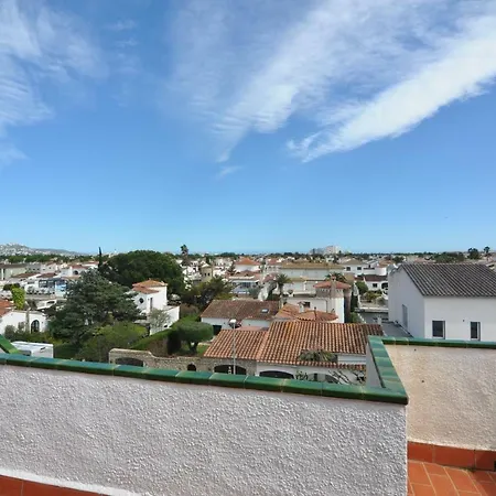 Rnet - Valira Apartment